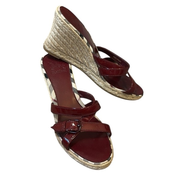 Burberry Nova Check Red Patent Leather Espadrille Wedge Sandals Size 39 IT, 8 US - Picture 14 of 14
